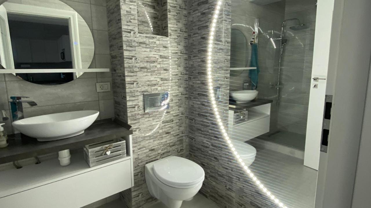 La Malul Marii Apartment นาโวดาริ ภายนอก รูปภาพ